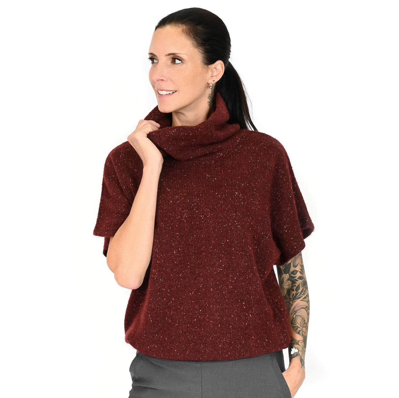 Chandail Amélie en tricot bordeaux : une création de KSL